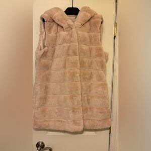 BCBGENERATION FAUX FUR VEST Pink LARGE